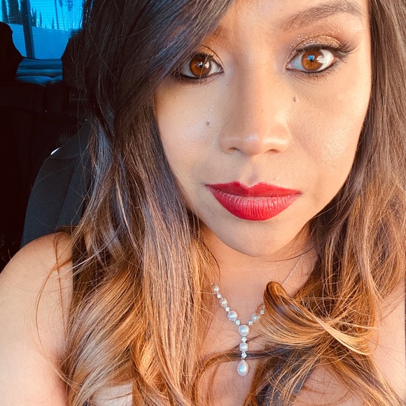 Meet your Posher, Lydia - Picture 1 of 5